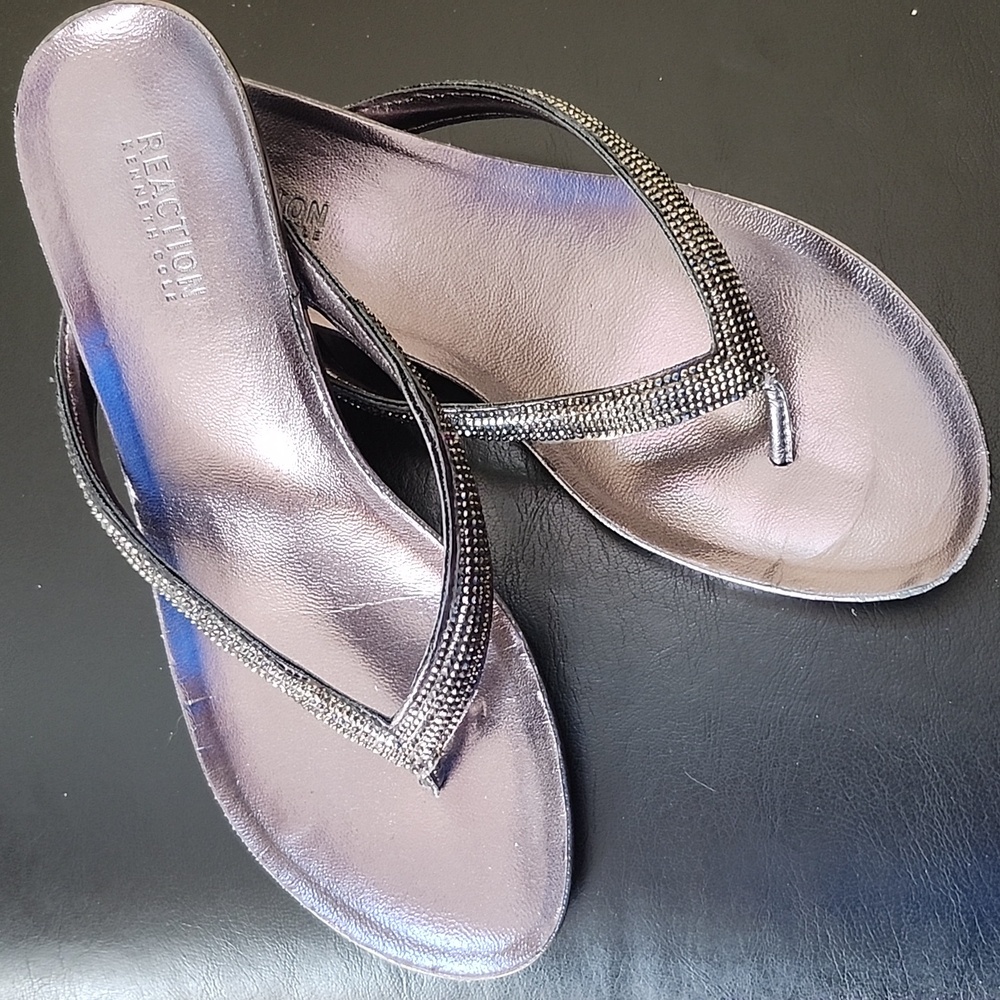 Kenneth Cole Reaction Women's Silver Sandals